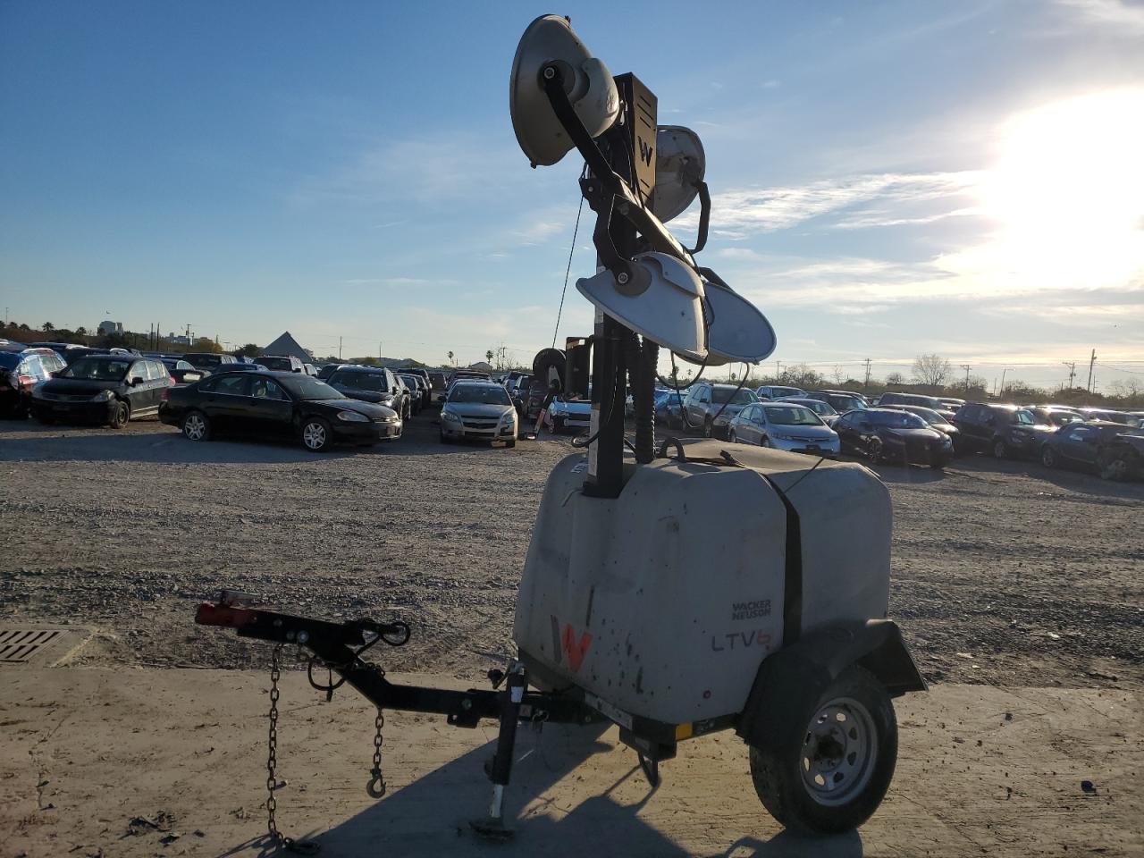 Image 2 of 2022 OTHER LIGHTTOWER 2022 with VIN 5XFLV0411NM002398
