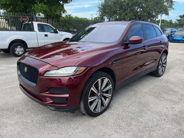 Obraz 1 z 2017 JAGUAR F-PACE PRESTIGE 2017 z VIN SADCK2BV2HA077734