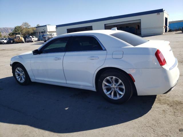 Obraz 2 z 2015 CHRYSLER 300 LIMITED 2015 z VIN 2C3CCAAGXFH785951