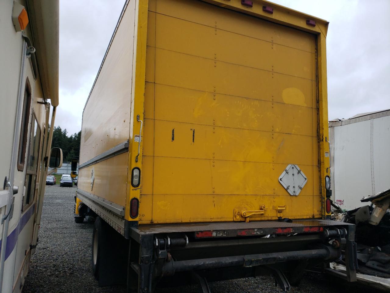 Image 2 of 2005 INTERNATIONAL 4000 4300 2005 with VIN 1HTMMAALX5H117326