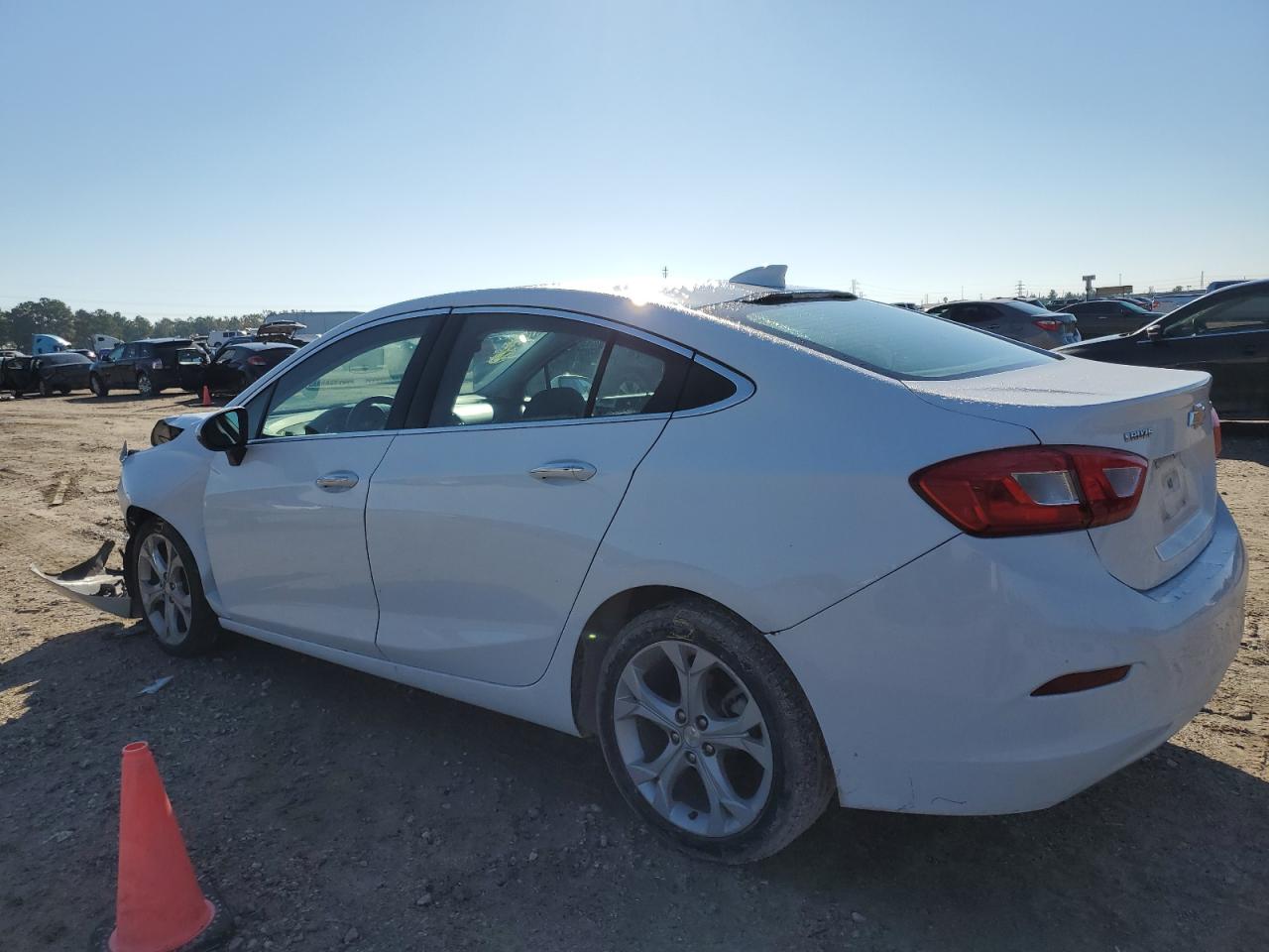 Image 2 of 2018 CHEVROLET CRUZE PREMIER 2018 with VIN 1G1BF5SMXJ7174955