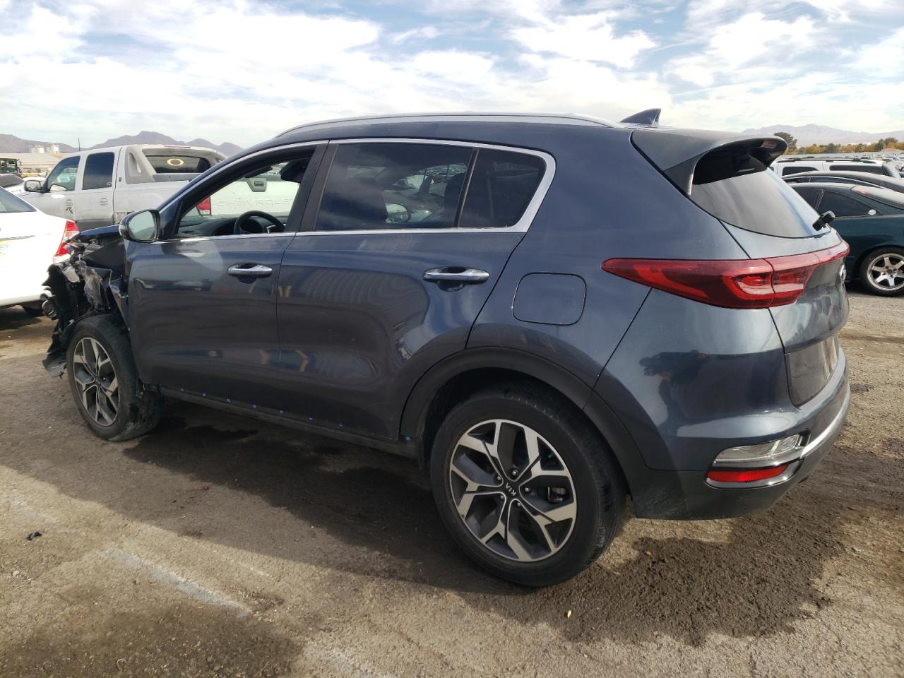 Изображение 2 2020 KIA SPORTAGE EX 2020 с VIN KNDPN3AC9L7697433