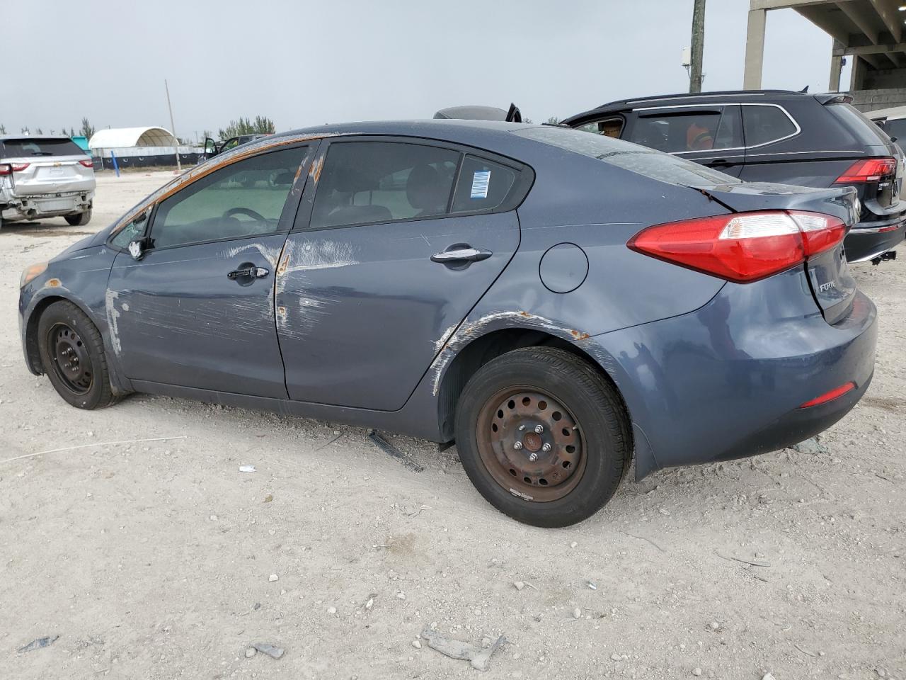 Obraz 2 z 2015 KIA FORTE LX 2015 z VIN KNAFX4A63F5328912