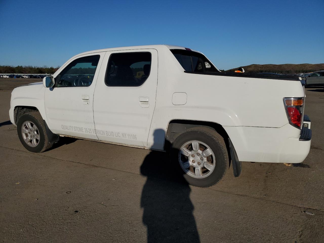 Image 2 of 2006 HONDA RIDGELINE RTS 2006 with VIN 2HJYK16416H511813