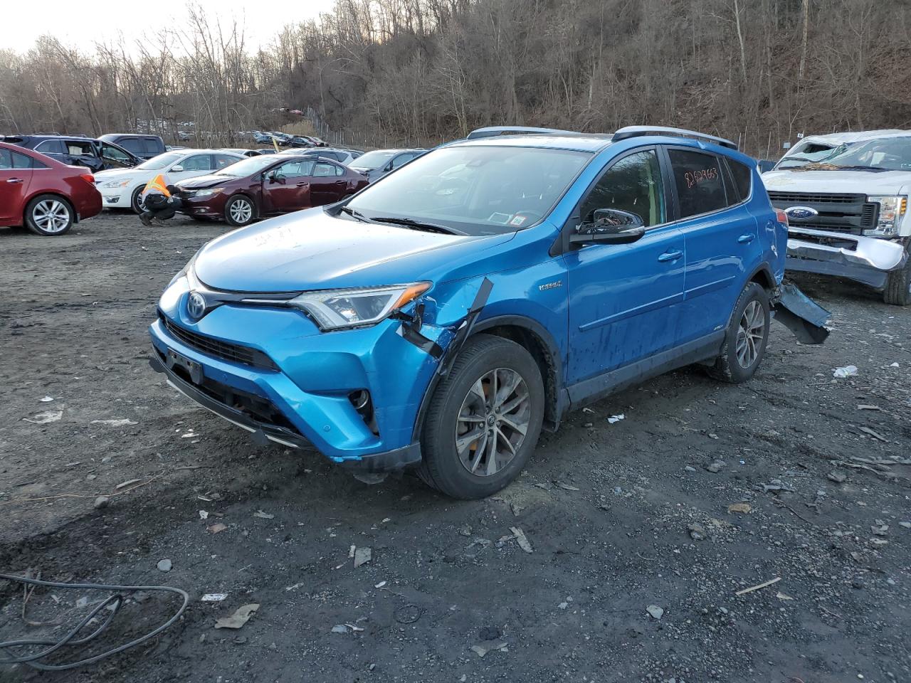 Изображение 1 2016 TOYOTA RAV4 HV XLE 2016 с VIN JTMRJREVXGD005495