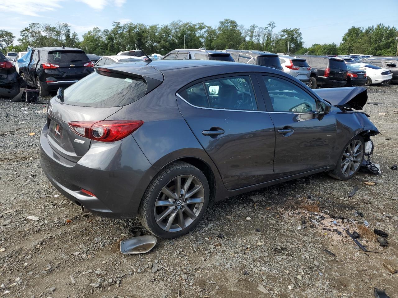 Obraz 3 z 2018 MAZDA 3 TOURING 2018 z VIN 3MZBN1L38JM223503