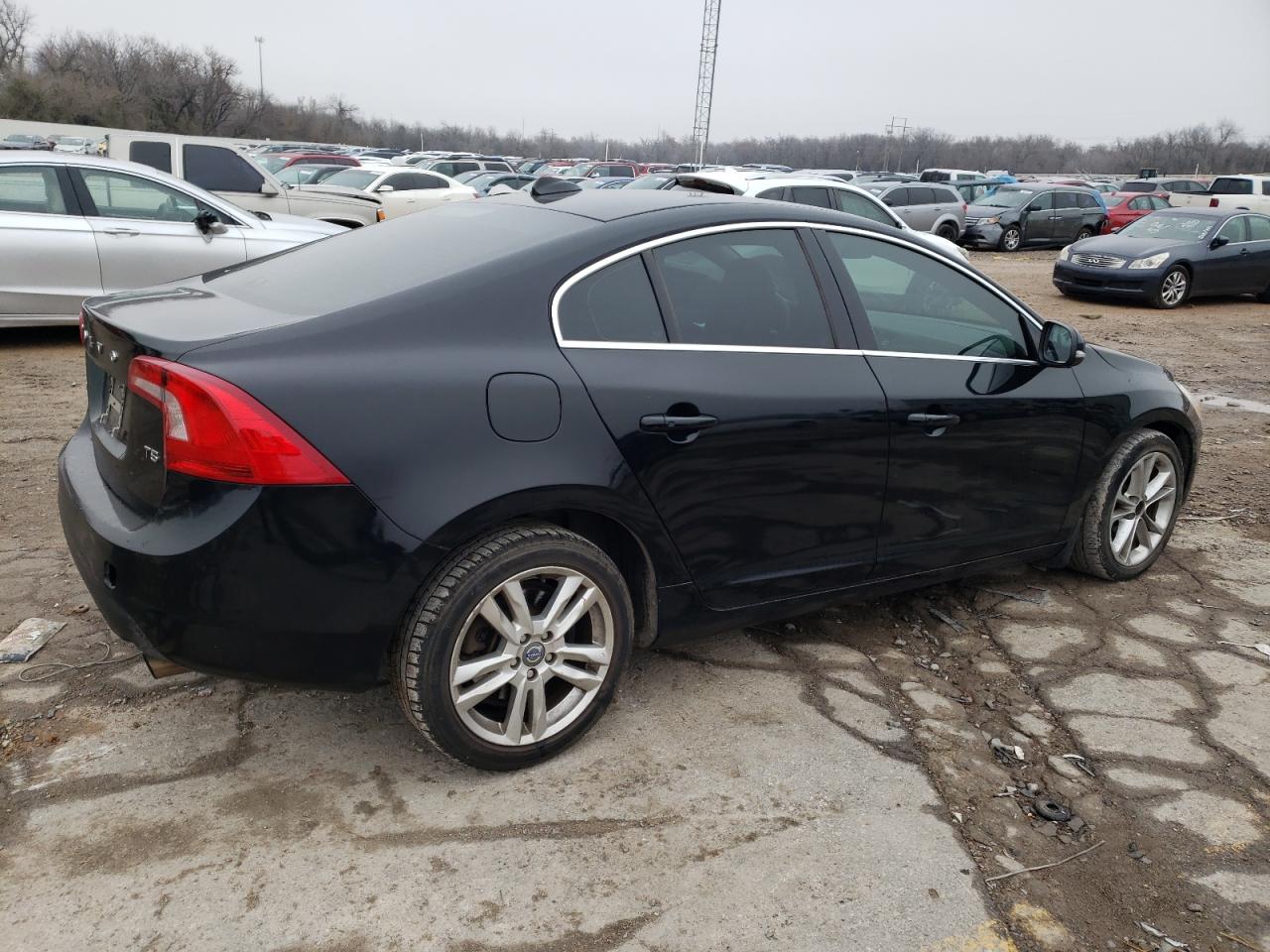 Image 3 of 2012 VOLVO S60 T5 2012 with VIN YV1622FSXC2096800