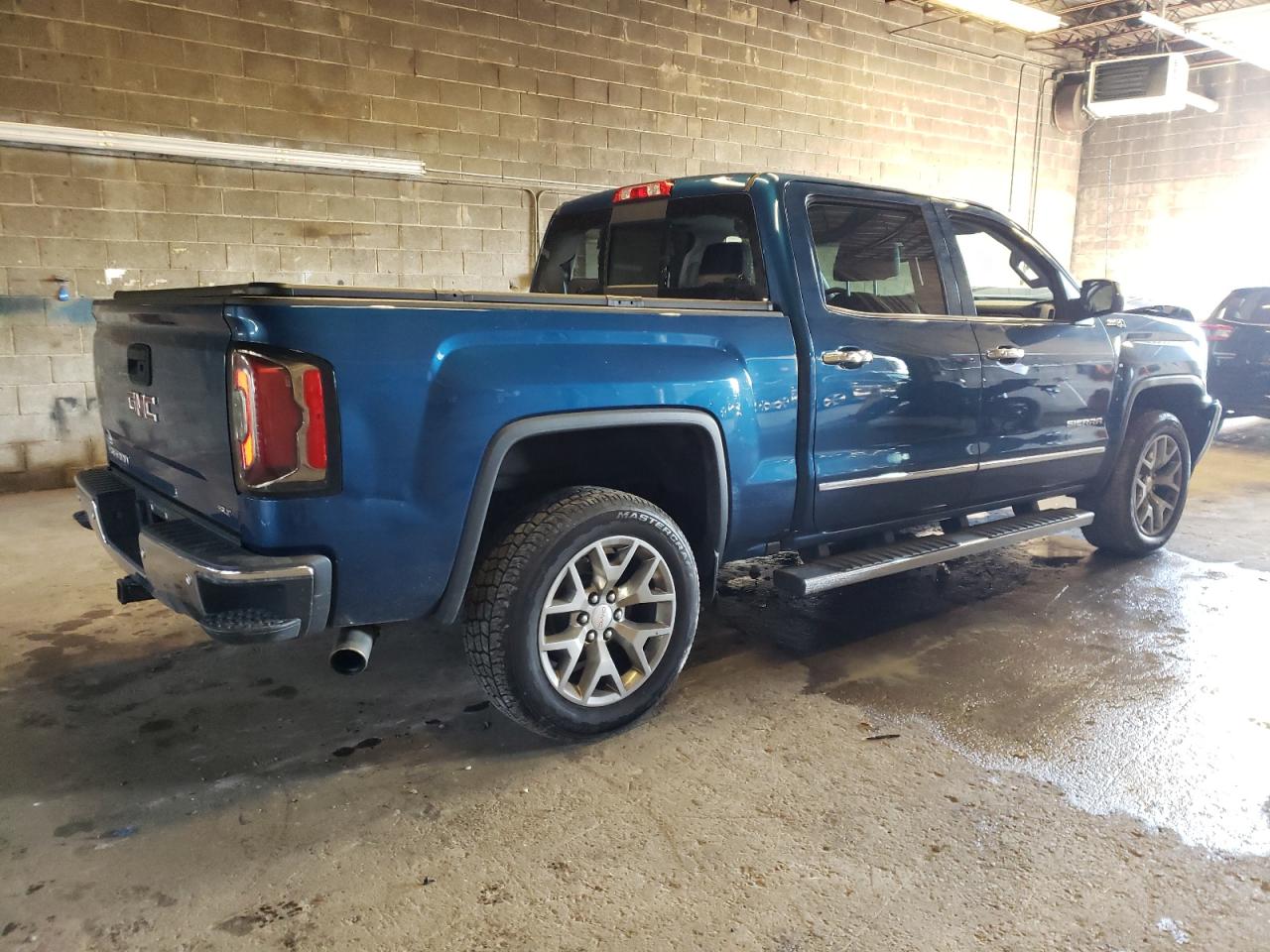 Obraz 3 z 2018 GMC SIERRA K1500 SLT 2018 z VIN 3GTU2NEC7JG366076