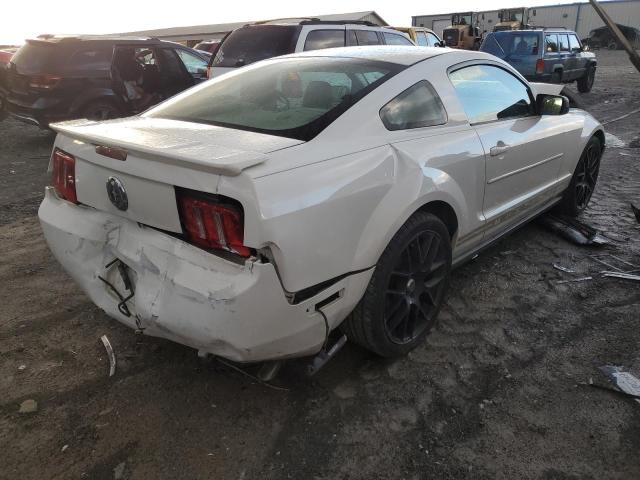Obraz 3 z 2008 FORD MUSTANG  2008 z VIN 1ZVHT80N985193829