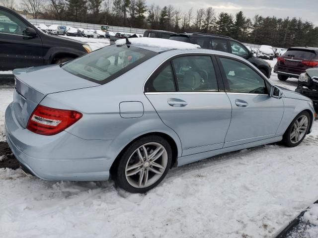 Obraz 3 z 2013 MERCEDES-BENZ C-CLASS 300 4MATIC 2013 z VIN WDDGF8AB4DA797466