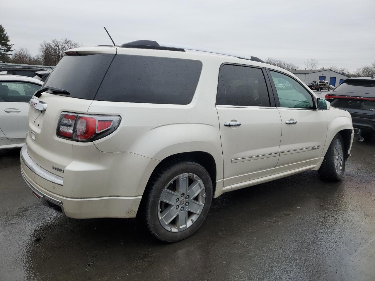 Obraz 3 z 2014 GMC ACADIA DENALI 2014 z VIN 1GKKVTKD1EJ281355