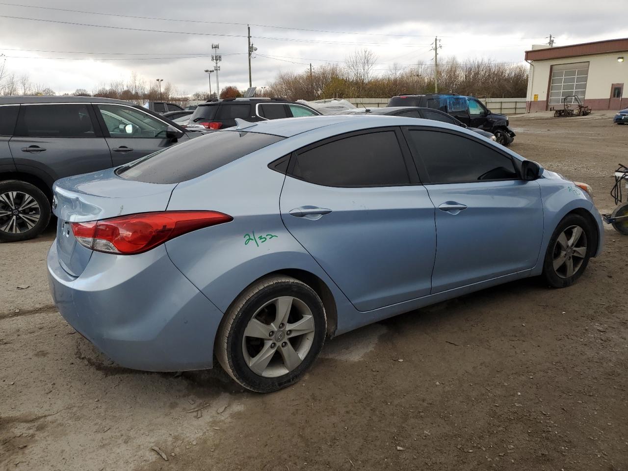 Image 3 of 2012 HYUNDAI ELANTRA GLS 2012 with VIN KMHDH4AE7CU411867