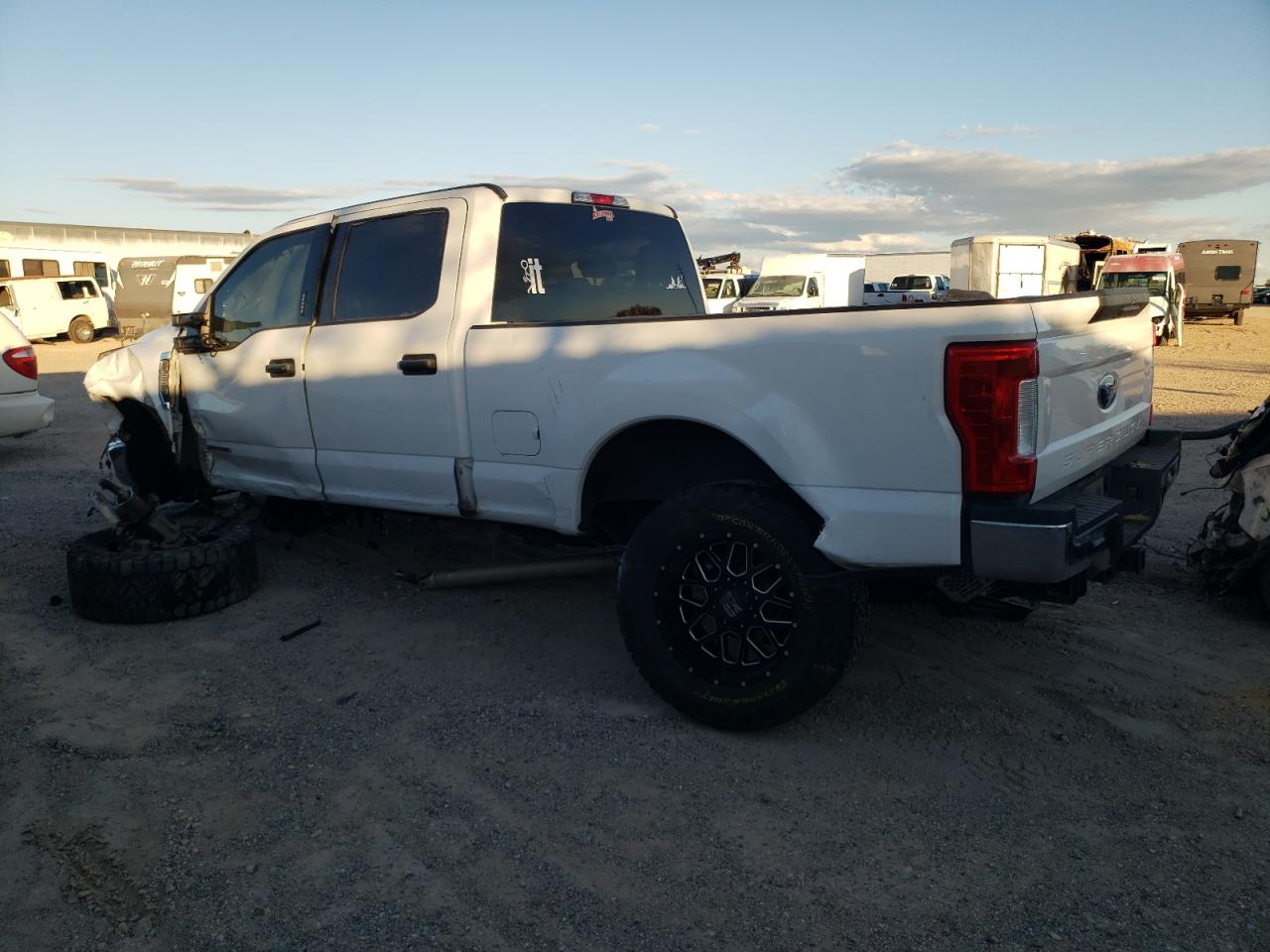 Изображение 2 2019 FORD F250 SUPER DUTY 2019 с VIN 1FT7W2BT8KEG05759