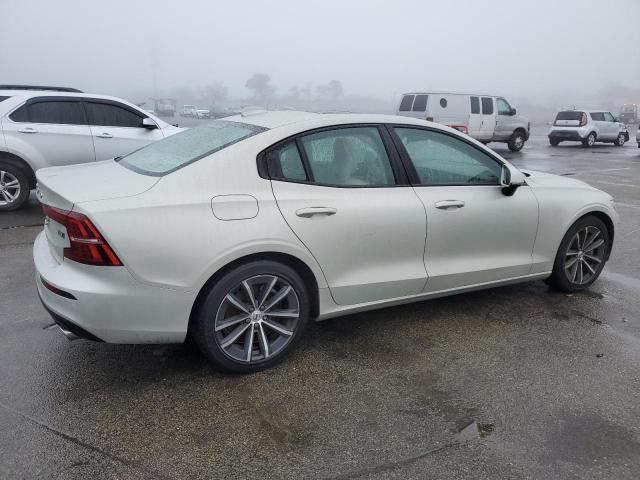 Изображение 3 2021 VOLVO S60 T6 MOMENTUM 2021 с VIN 7JRA22TK9MG093235
