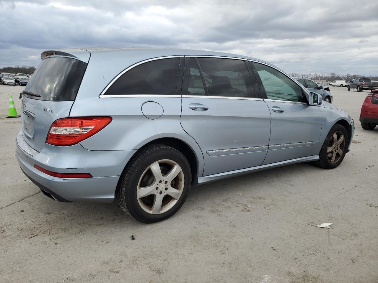 Image 3 of 2011 MERCEDES-BENZ R 350 4MATIC 2011 with VIN 4JGCB6FE6BA122173