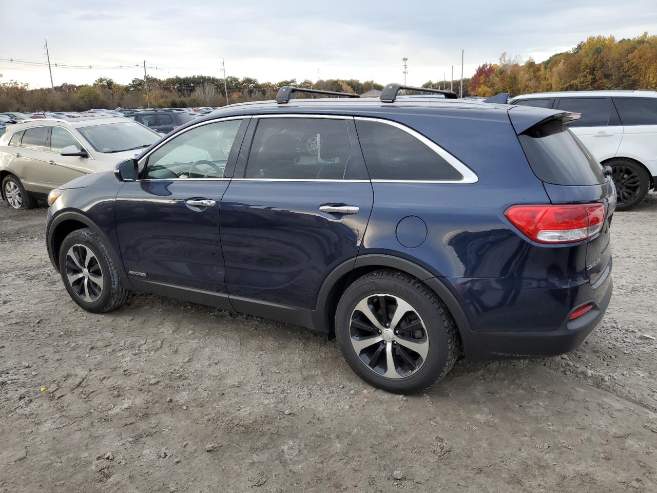 Изображение 2 2017 KIA SORENTO EX 2017 с VIN 5XYPHDA57HG303856