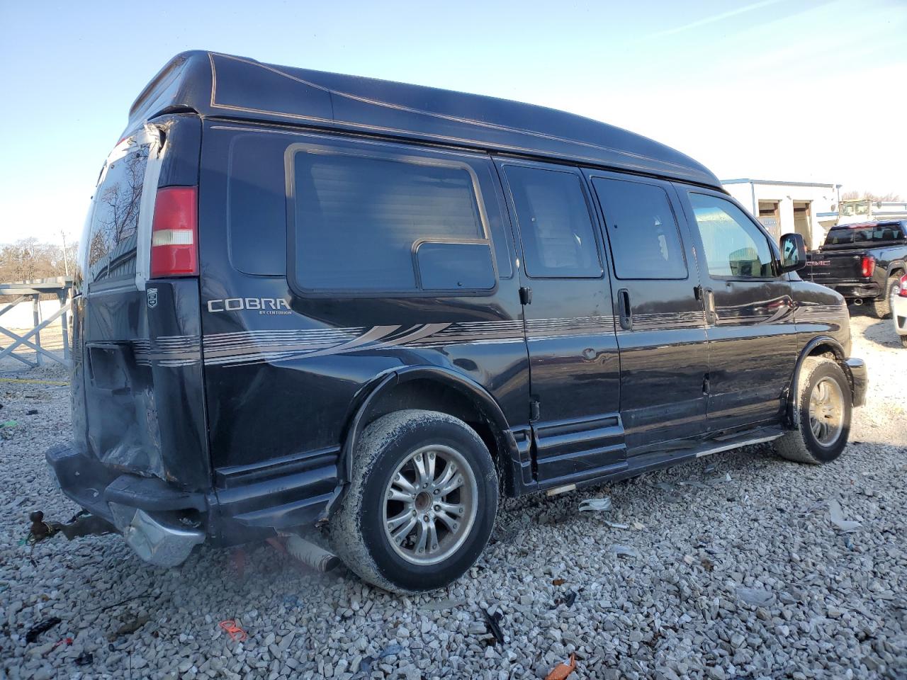 Изображение 3 2003 GMC SAVANA RV G1500 2003 с VIN 1GDFH15T731120321