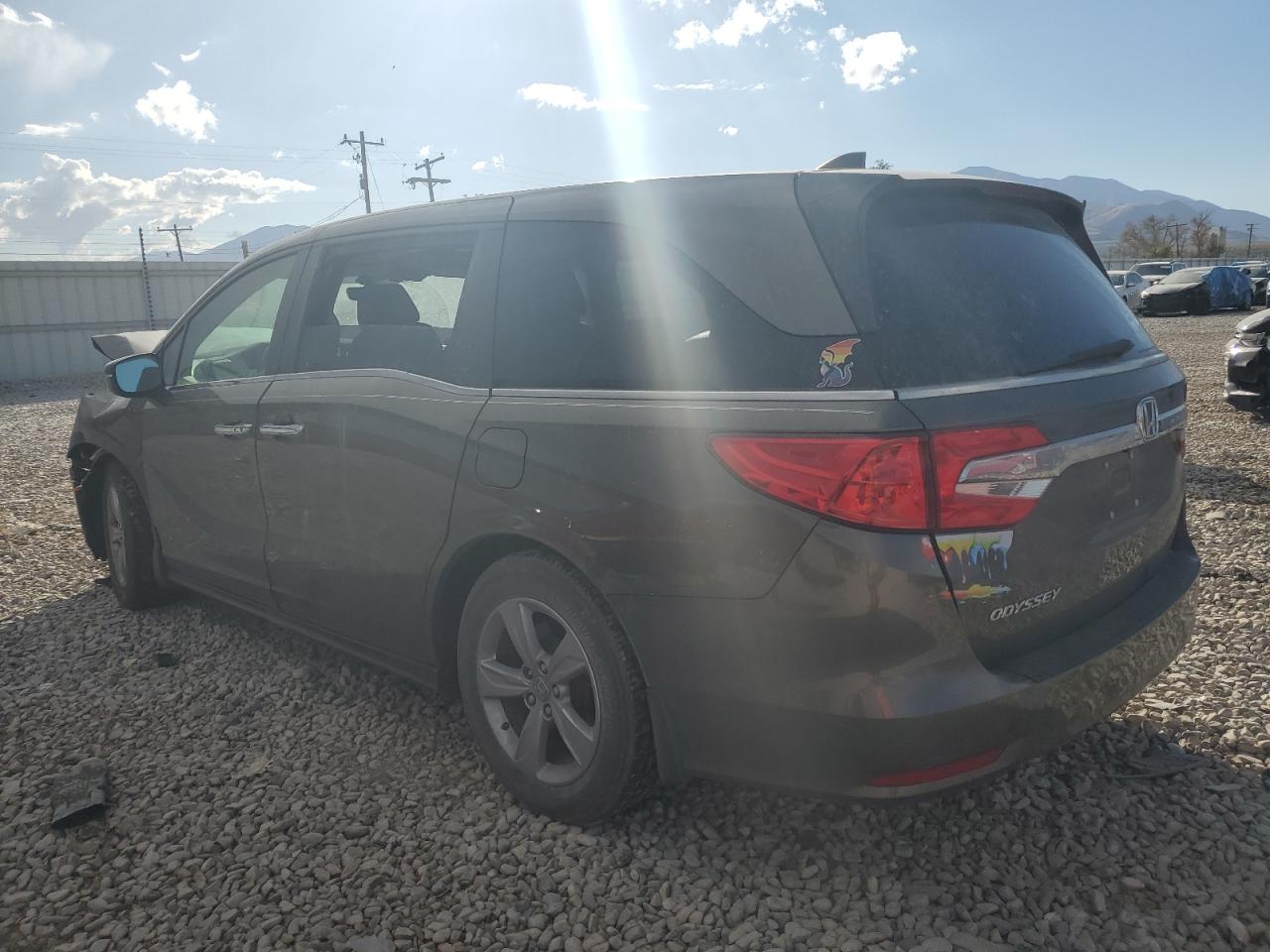 Image 2 of Honda Odyssey Exl 2019 with VIN 5FNRL6H70KB044099