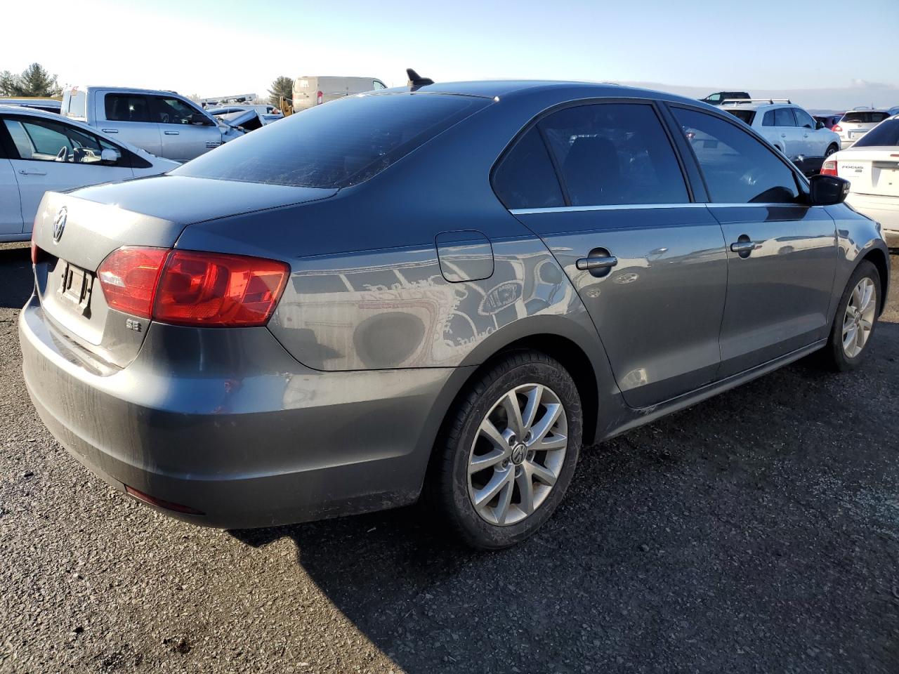 Image 3 of 2014 VOLKSWAGEN JETTA SE 2014 with VIN 3VWD17AJXEM299982