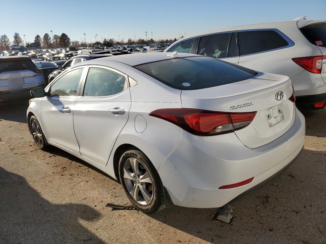 Image 2 of 2016 HYUNDAI ELANTRA SE 2016 with VIN 5NPDH4AE4GH731426