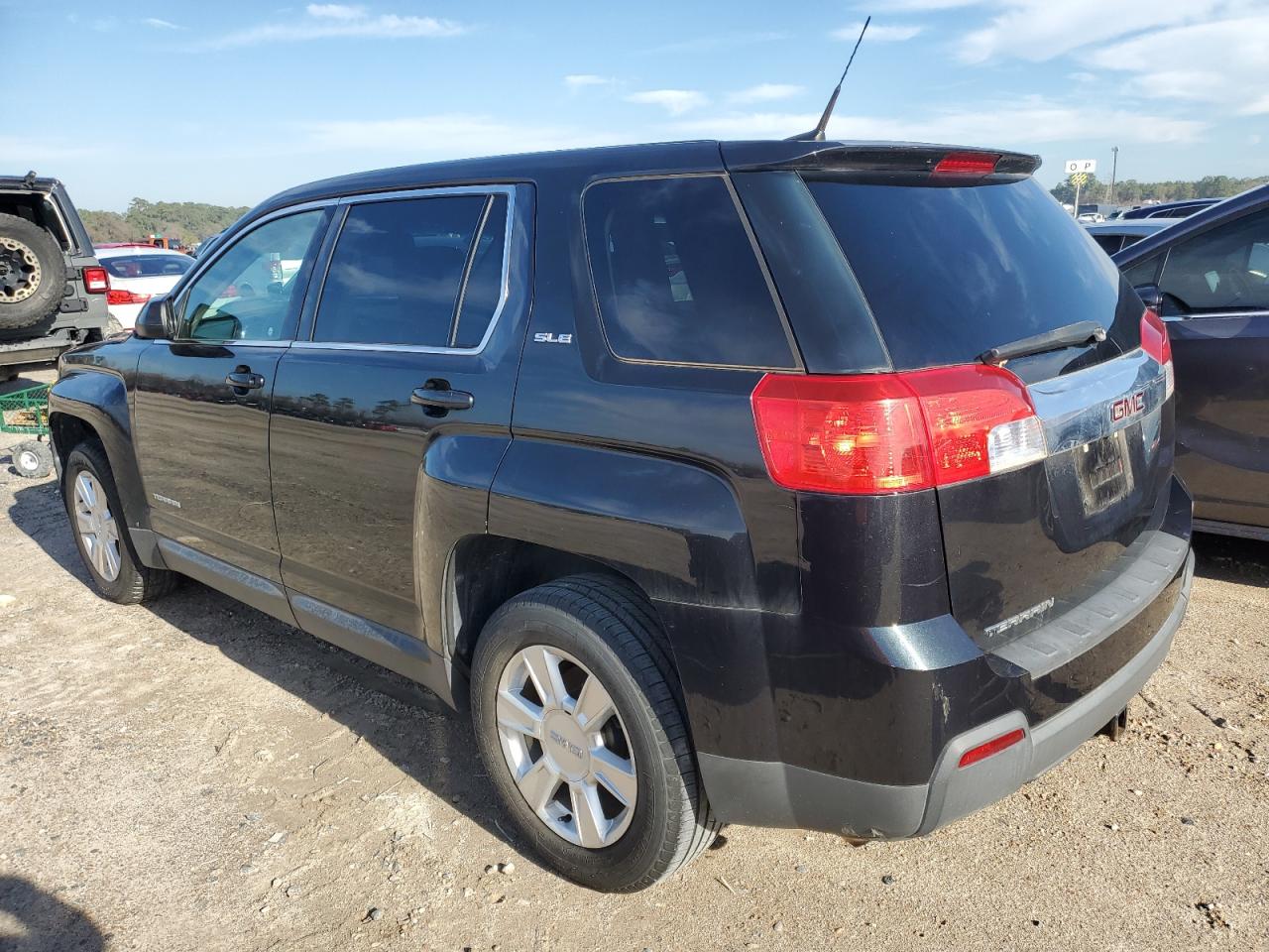 Image 2 of 2011 GMC TERRAIN SLE 2011 with VIN 2CTALMEC5B6321830