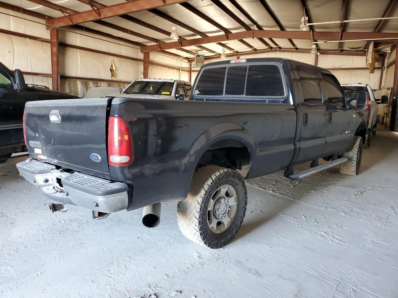 Image 3 of 2006 FORD F350 SRW SUPER DUTY 2006 with VIN 1FTWW31P96ED21147