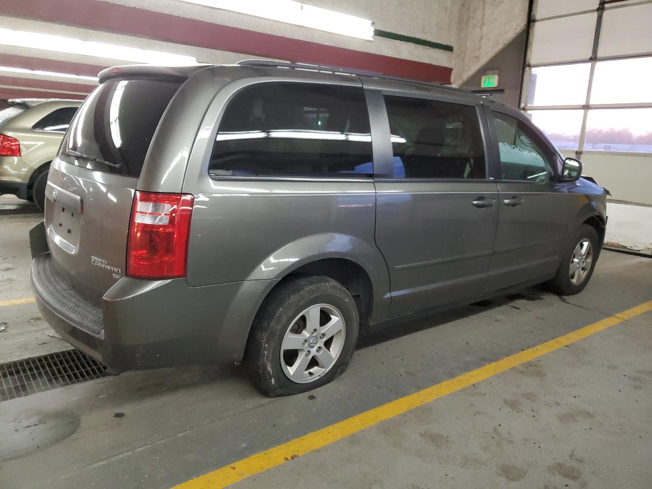 Image 3 of 2010 DODGE GRAND CARAVAN SE 2010 with VIN 2D4RN4DE8AR254765