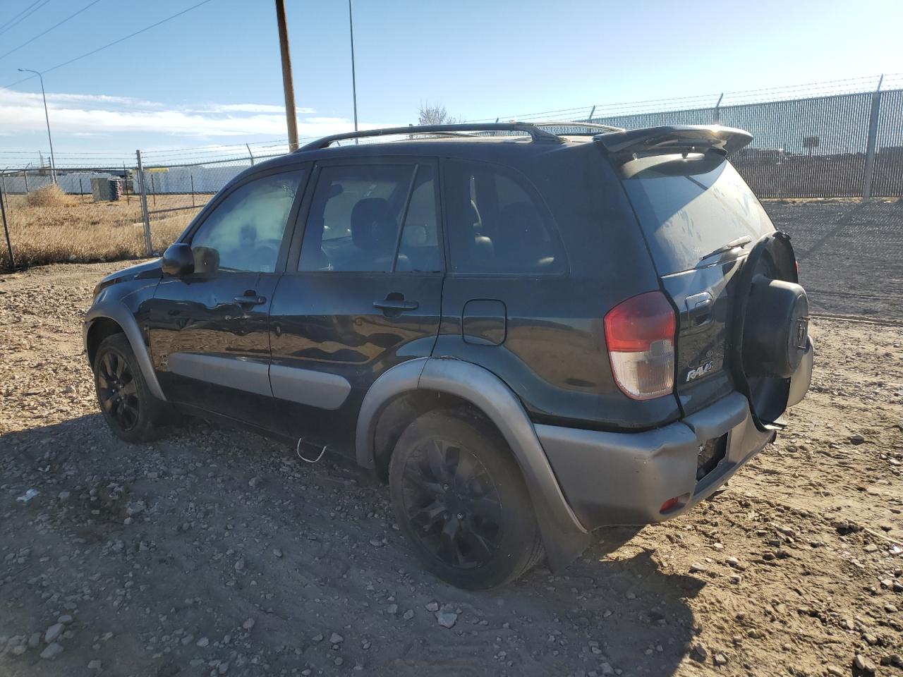 Image 2 of 2001 TOYOTA RAV4  2001 with VIN JTEHH20V610023962