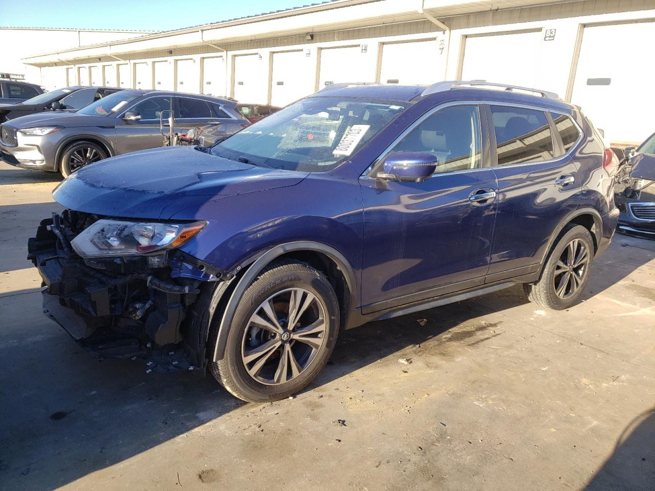 Obraz 1 z 2019 NISSAN ROGUE S 2019 z VIN JN8AT2MV5KW386299
