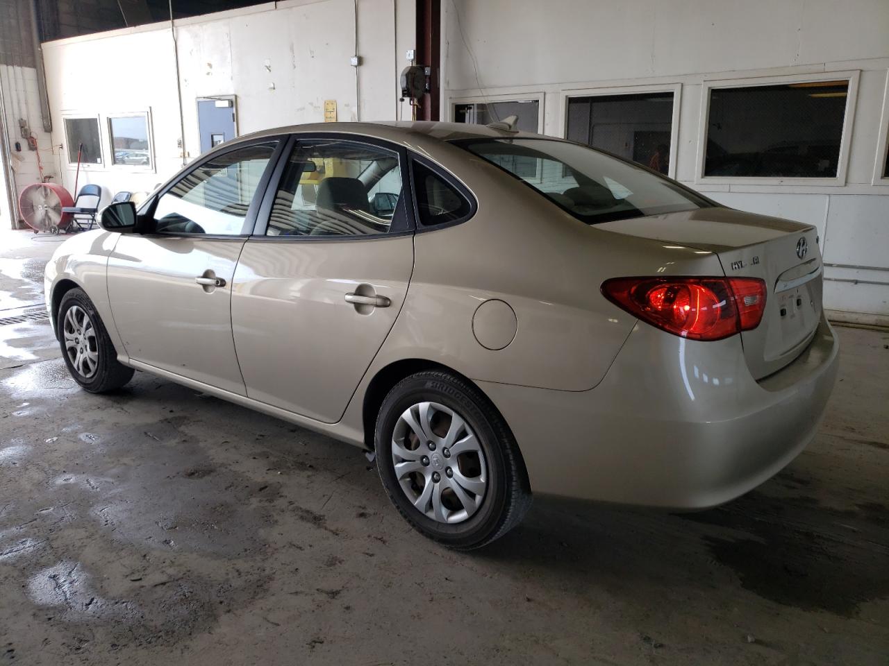 Image 2 of 2010 HYUNDAI ELANTRA BLUE 2010 with VIN KMHDU4AD3AU931547