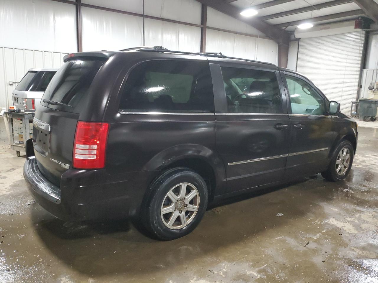 Image 3 of 2010 CHRYSLER TOWN & COUNTRY TOURING 2010 with VIN 2A4RR5D19AR293217