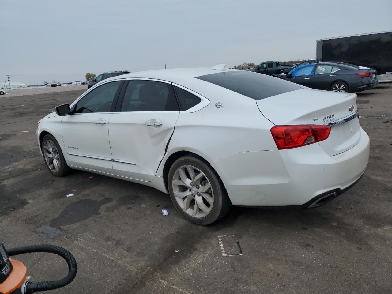 Изображение 2 2018 CHEVROLET IMPALA PREMIER 2018 с VIN 2G1125S37J9103161