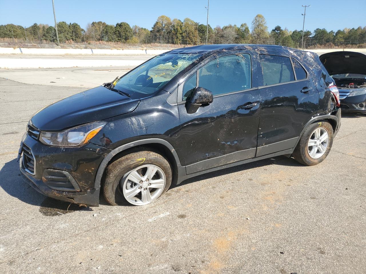 Image 1 of 2020 CHEVROLET TRAX LS 2020 with VIN 3GNCJKSB8LL331315