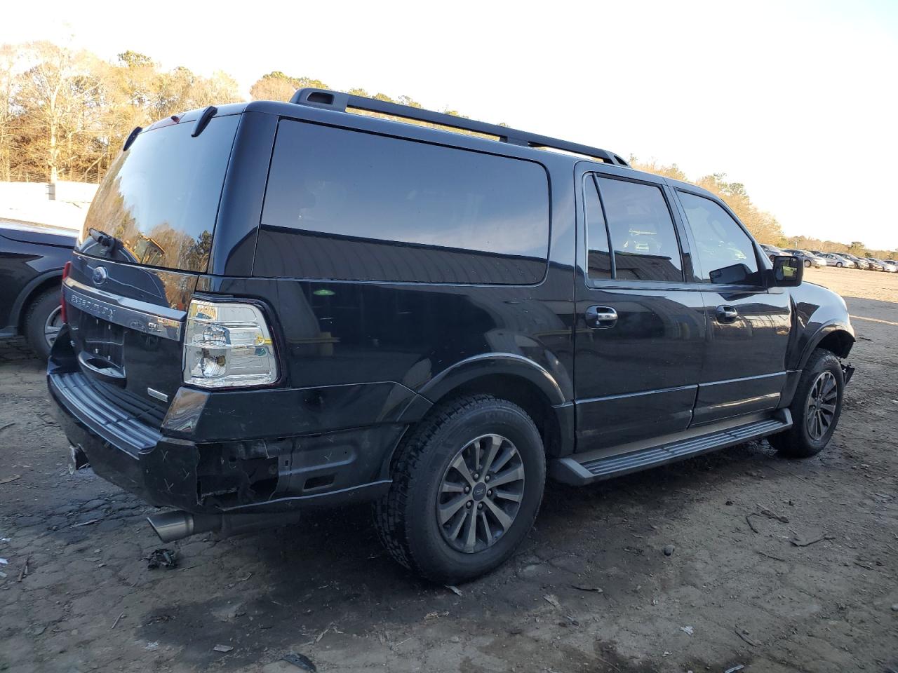 Image 3 of 2017 FORD EXPEDITION EL XLT 2017 with VIN 1FMJK1HT1HEA49608