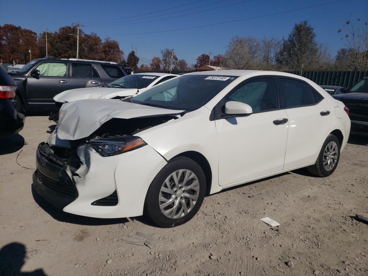 Изображение 1 2018 TOYOTA COROLLA L 2018 с VIN 5YFBURHE7JP785416
