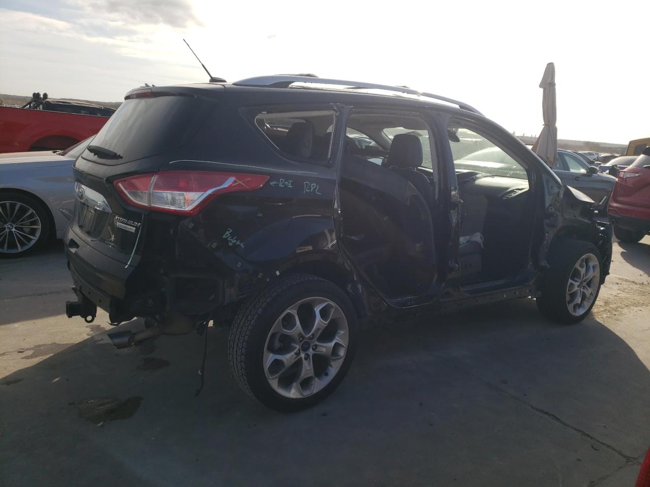 Image 3 of 2016 FORD ESCAPE TITANIUM 2016 with VIN 1FMCU0J98GUC41169