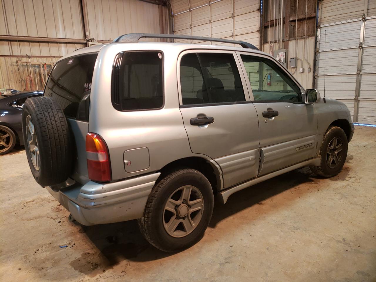 Изображение 3 2004 CHEVROLET TRACKER LT 2004 с VIN 2CNBE634646900681