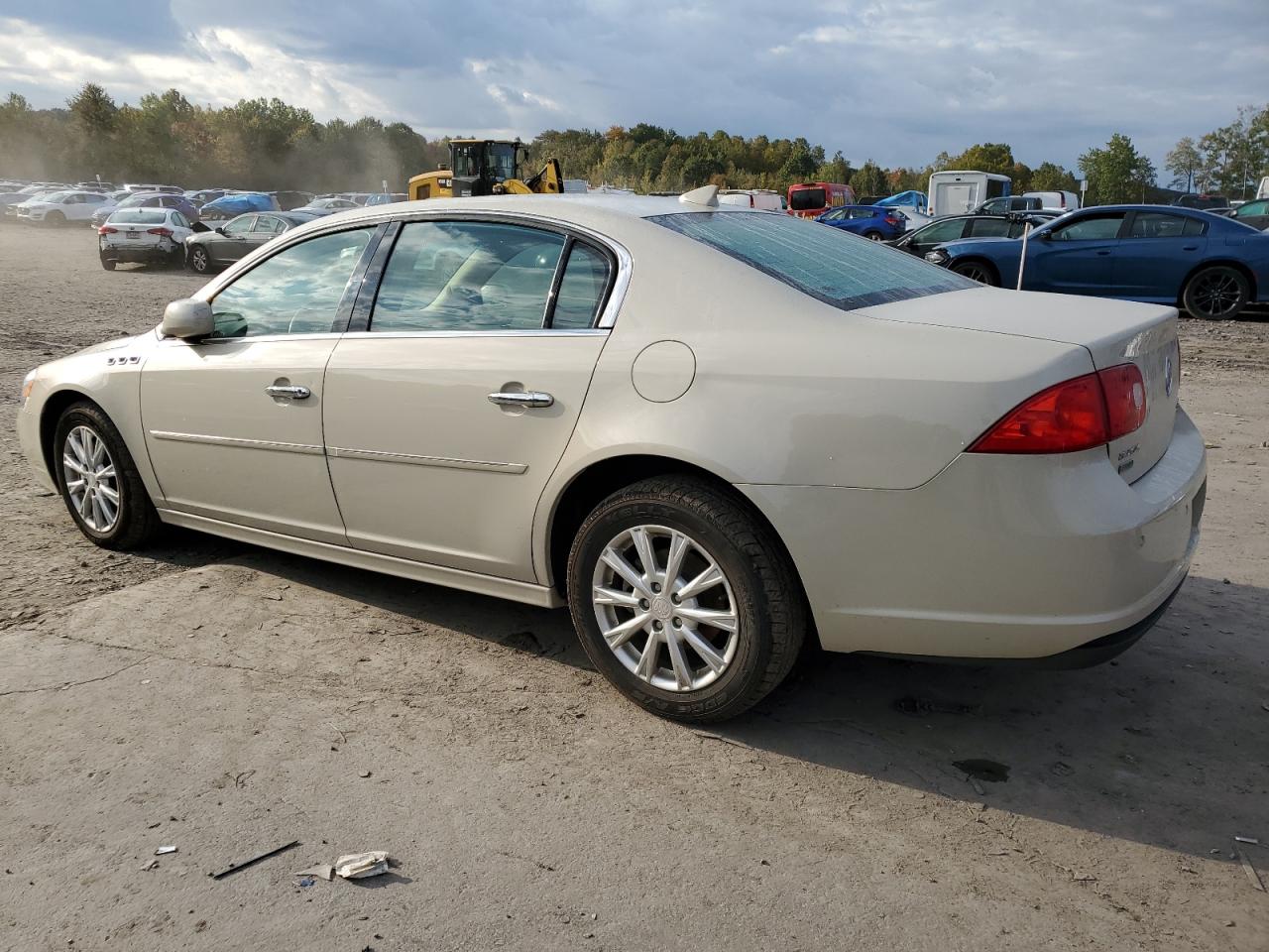 Изображение 2 2011 BUICK LUCERNE CXL 2011 с VIN 1G4HC5EM2BU110803