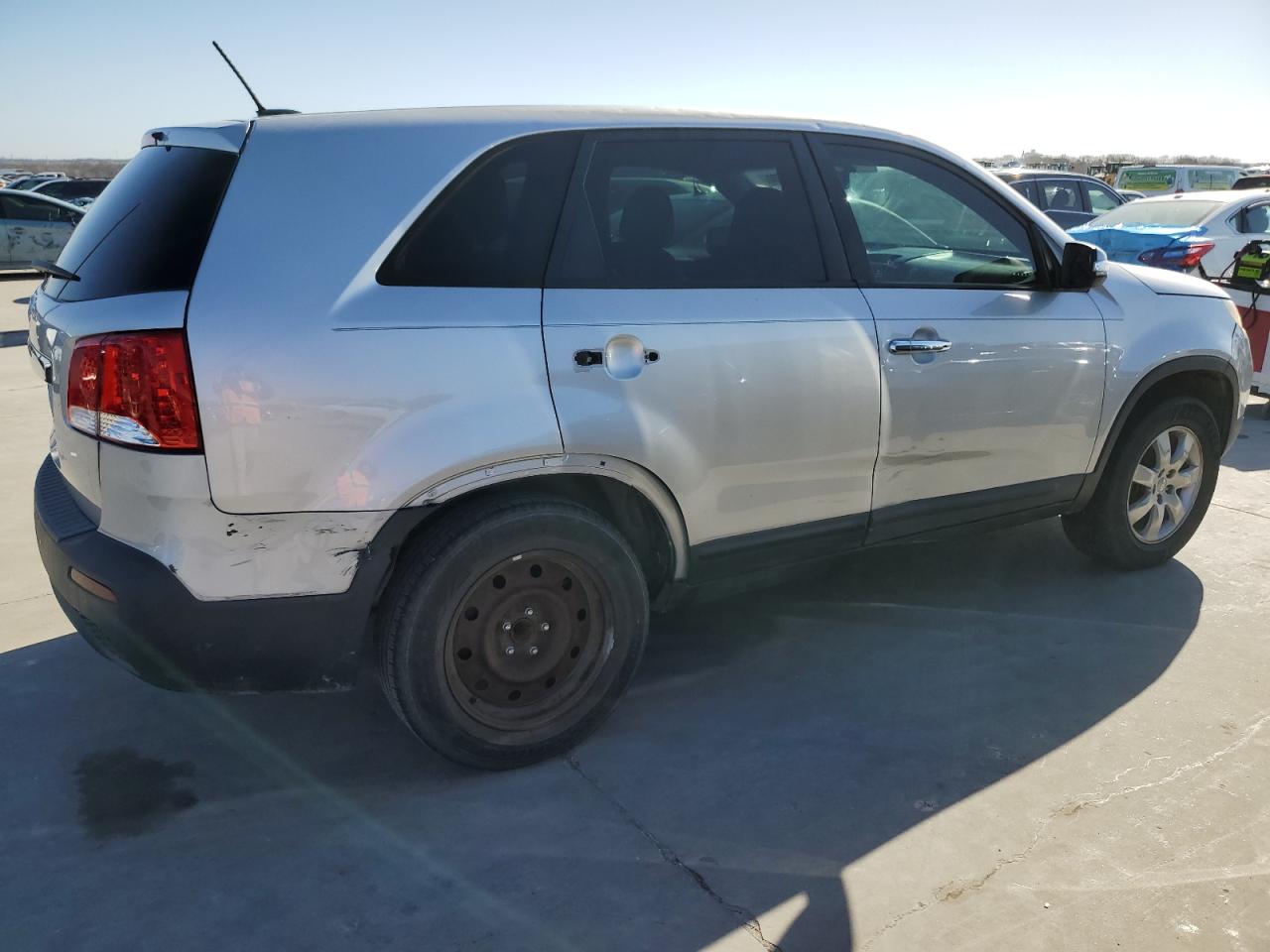 Obraz 3 z 2013 KIA SORENTO LX 2013 z VIN 5XYKT4A1XDG391494