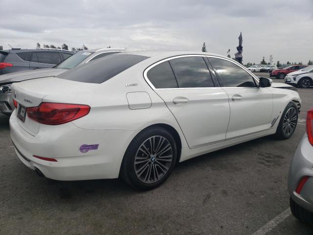 Obraz 3 z 2019 BMW 530E  2019 z VIN WBAJA9C57KB399118