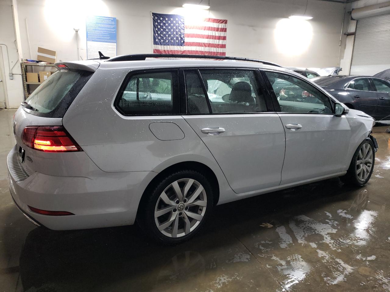 Obraz 3 z 2019 VOLKSWAGEN GOLF SPORTWAGEN S 2019 z VIN 3VWY57AU1KM508991
