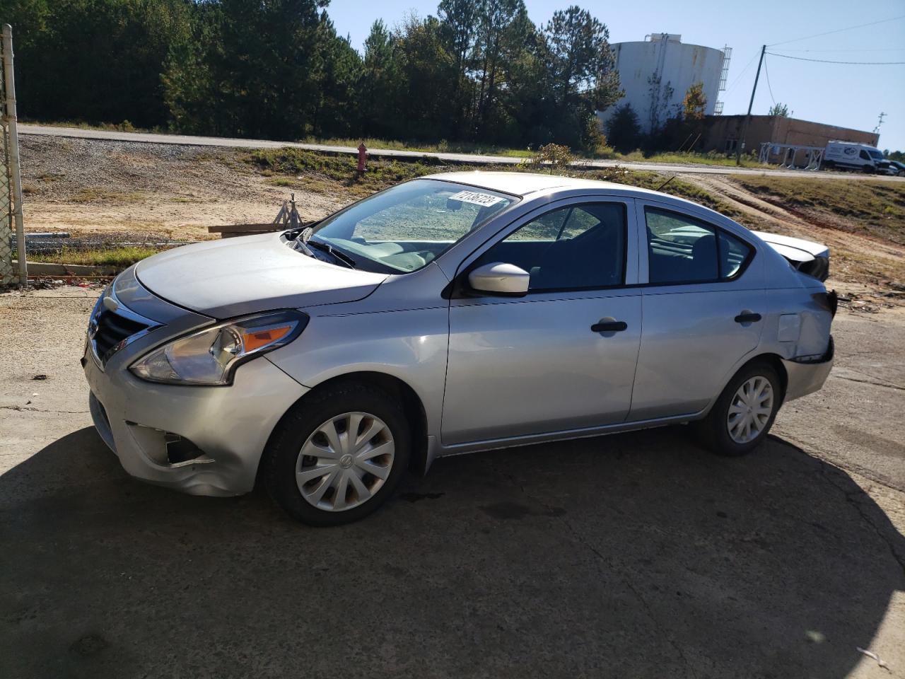 Obraz 1 z 2018 NISSAN VERSA S 2018 z VIN 3N1CN7AP3JL866530