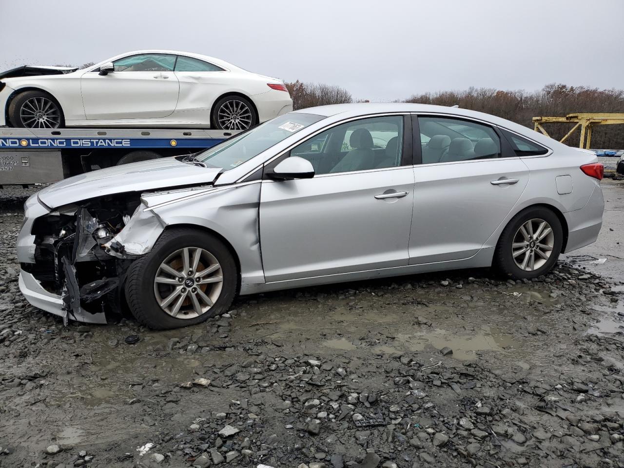 Image 1 of 2017 HYUNDAI SONATA SE 2017 with VIN 5NPE24AF7HH586415