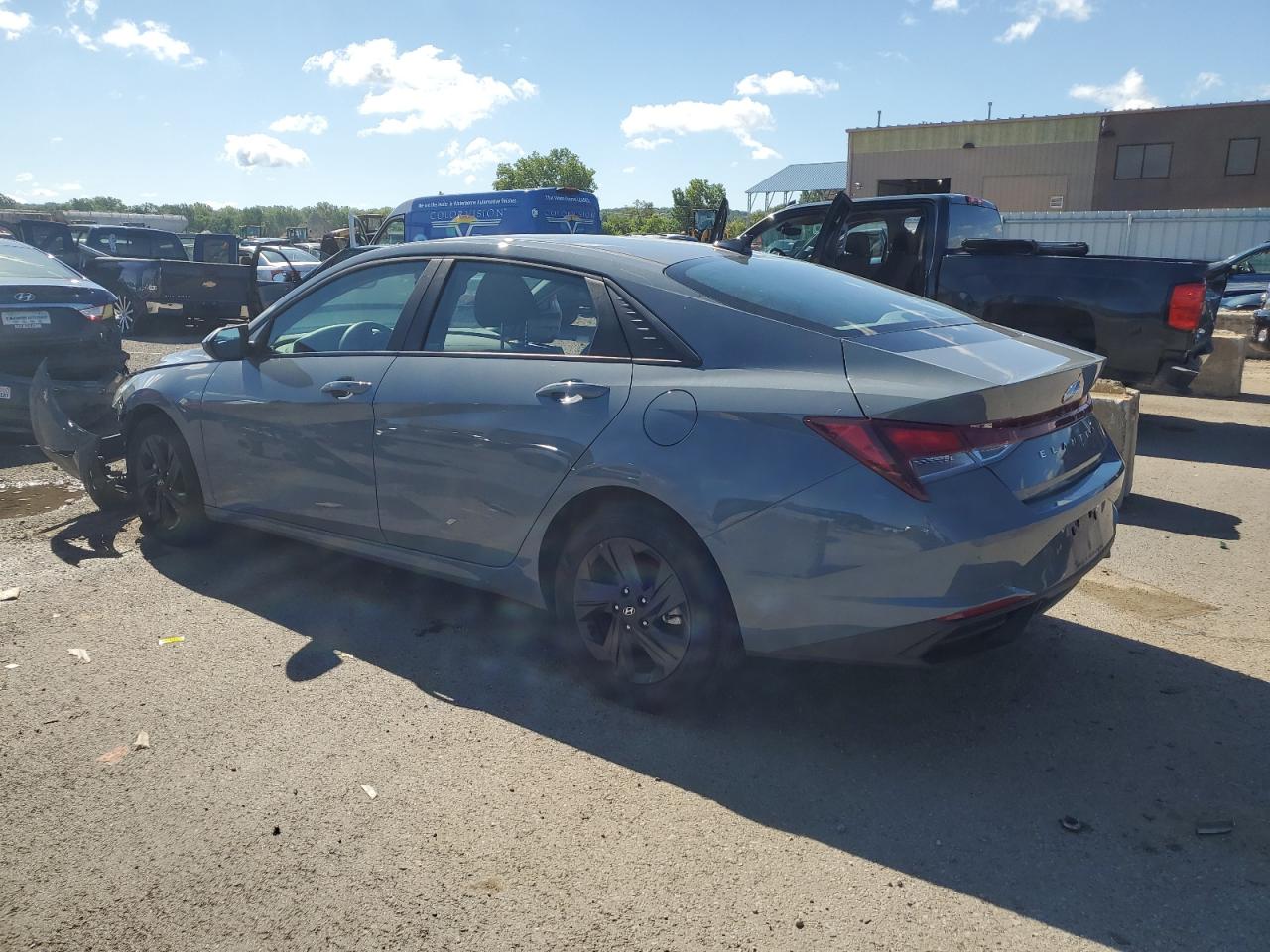 Image 2 of 2023 HYUNDAI ELANTRA SEL 2023 with VIN KMHLM4AG0PU433255