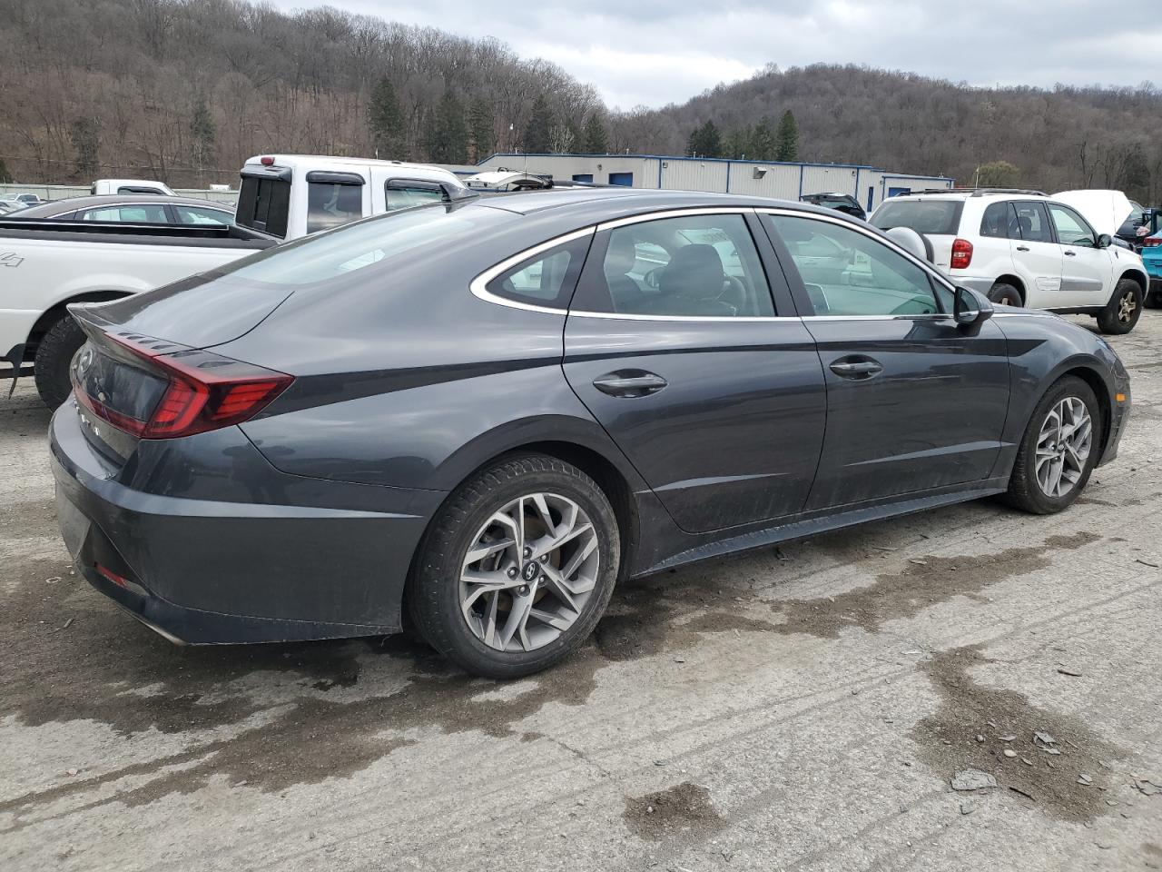 Image 3 of 2021 HYUNDAI SONATA SEL 2021 with VIN 5NPEL4JA6MH095359