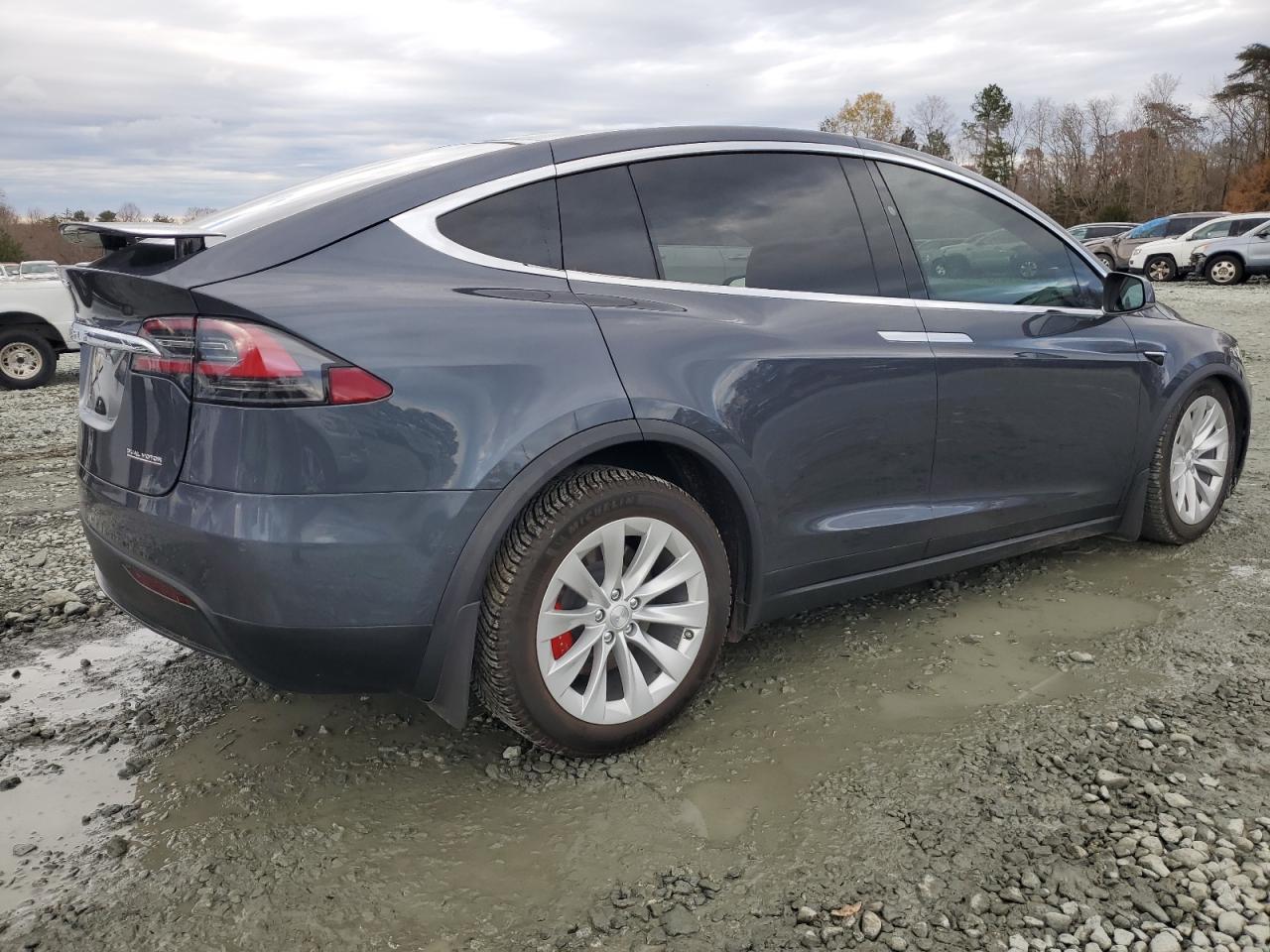 Image 3 of 2020 TESLA MODEL X  2020 with VIN 5YJXCBE45LF239496