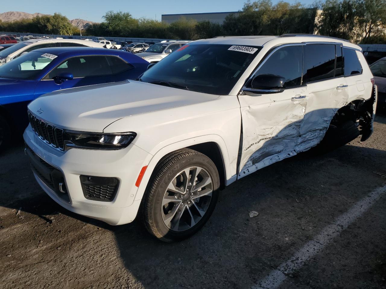 Изображение 2023 JEEP GRAND CHEROKEE L OVERLAND 2023
