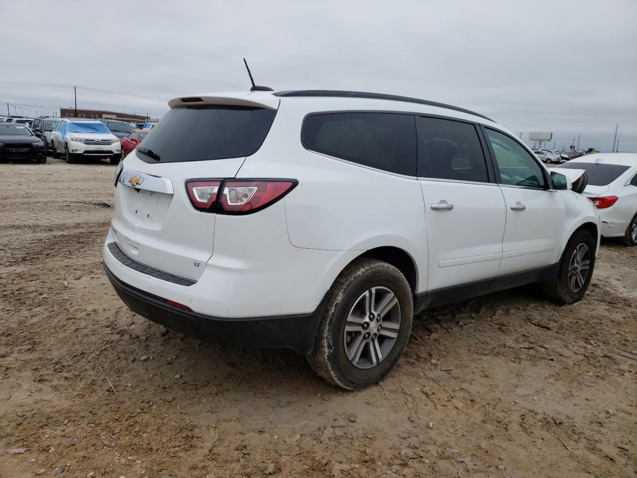 Изображение 3 2017 CHEVROLET TRAVERSE LT 2017 с VIN 1GNKRGKDXHJ129691