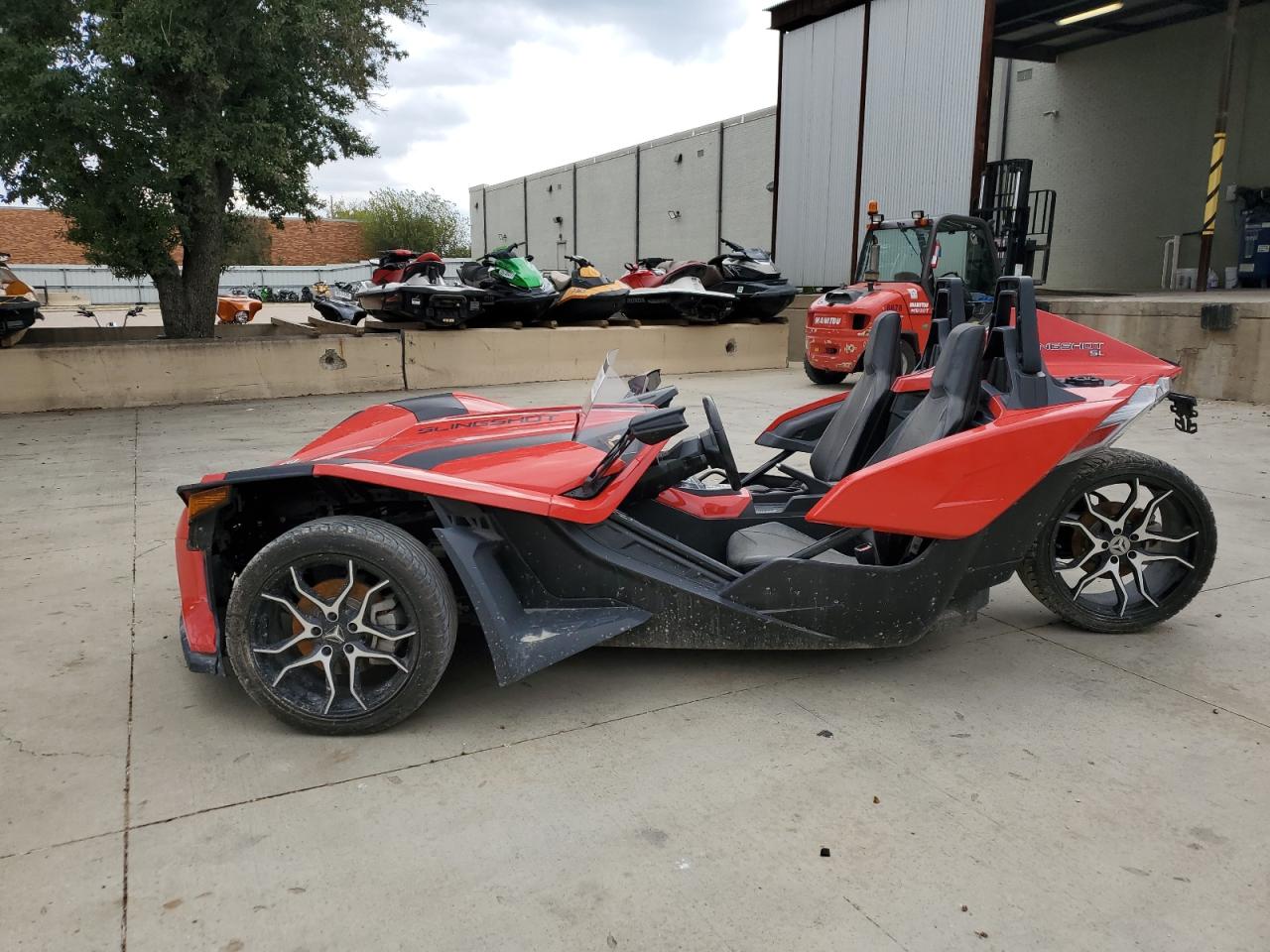 Image 3 of 2020 POLARIS SLINGSHOT SL 2020 with VIN 57XAAPHD9L8140398
