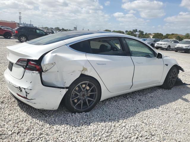 Obraz 3 z 2020 TESLA MODEL 3  2020 z VIN 5YJ3E1EA7LF737210